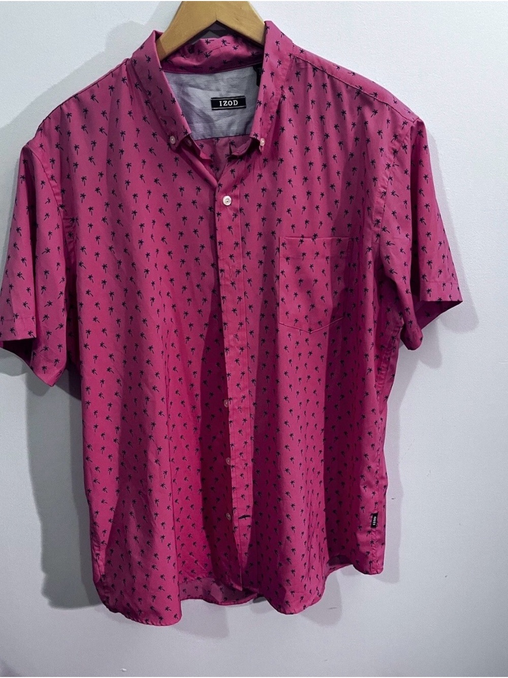 IZOD Men's Pink Short-Sleeve Palm-Print Button-Down Shirt